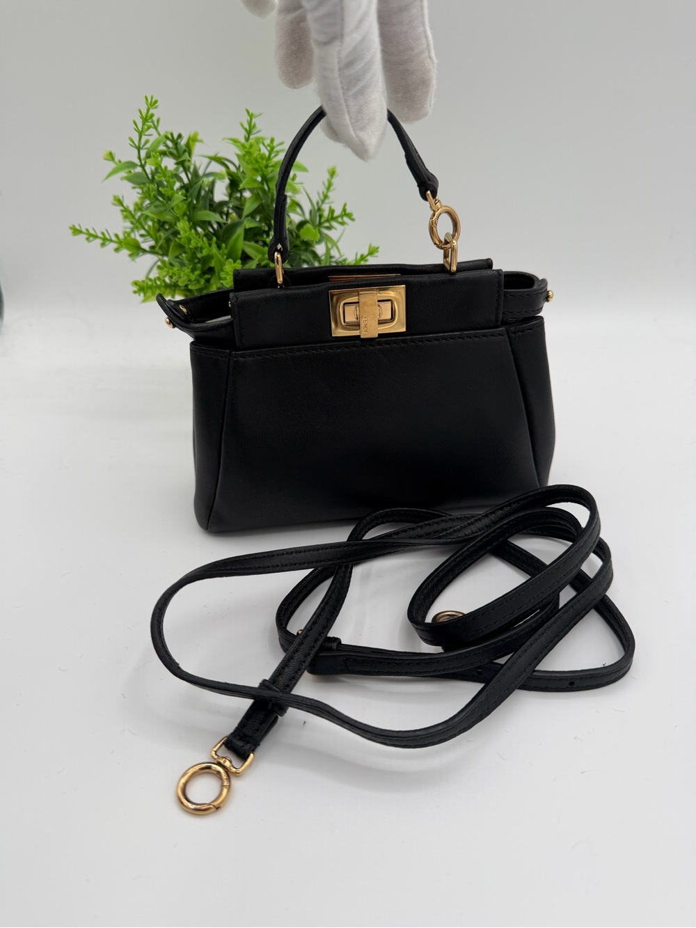 Fendi mini peekaboo two way shoulder bag 😍